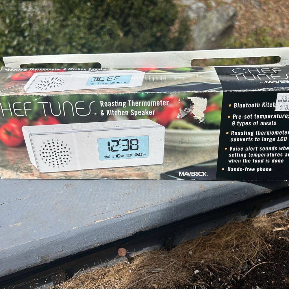 Chef Tunes Bluetooth Roasting Thermometer & Kitchen Speaker - White New
